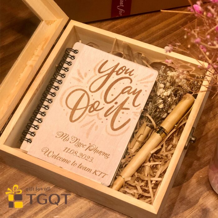 Set sổ + bút nắp bật