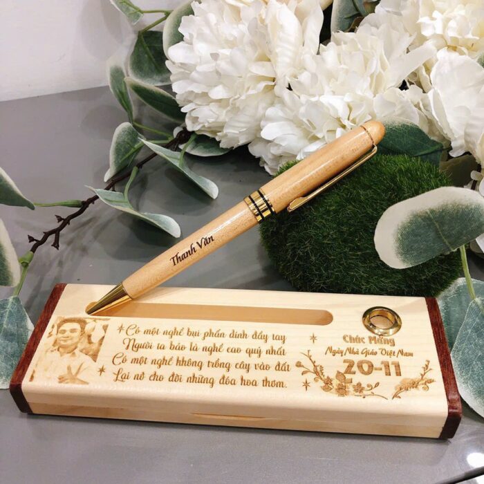 Combo bút và hộp gỗ