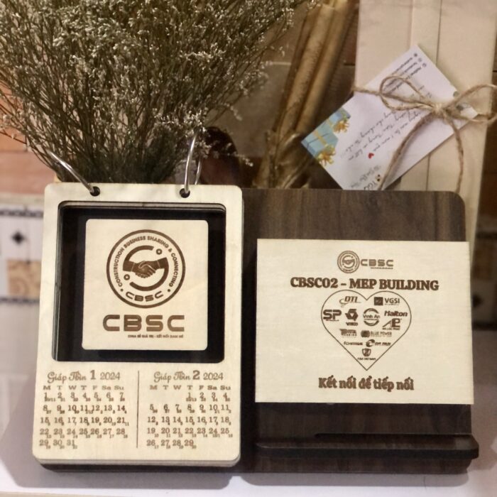 Lịch gỗ LG02