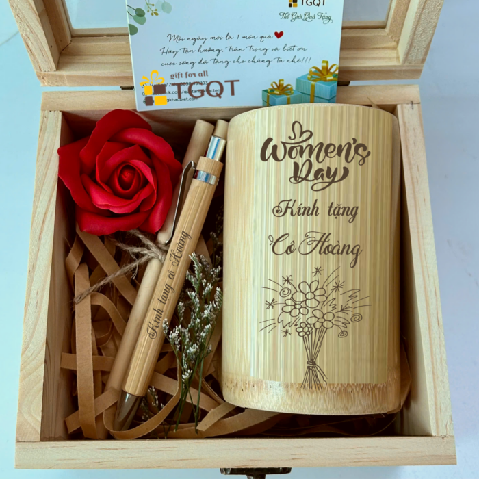 Set cốc + bút tre